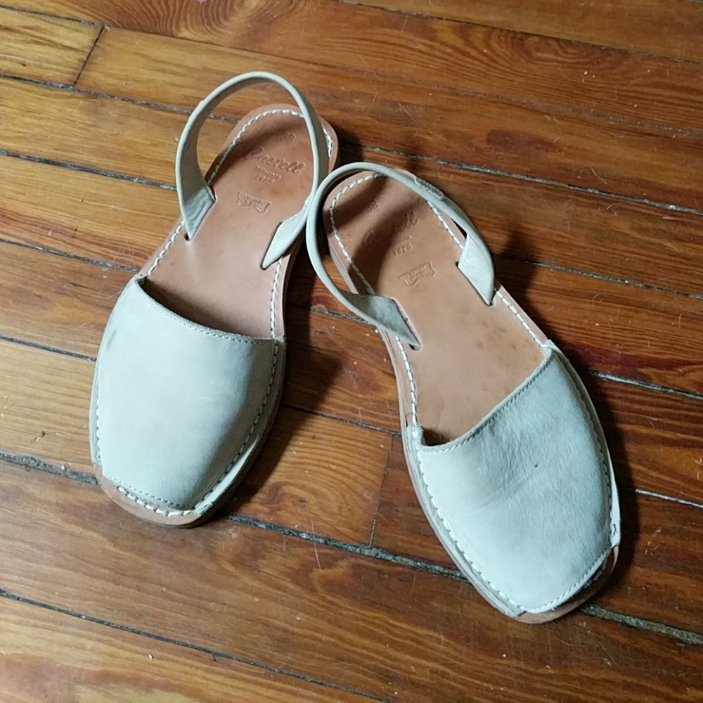 Beige Suede Castell Spanish Sandals